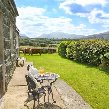 Coed Bolyn Lodge Llanddeiniolen Extérieur photo
